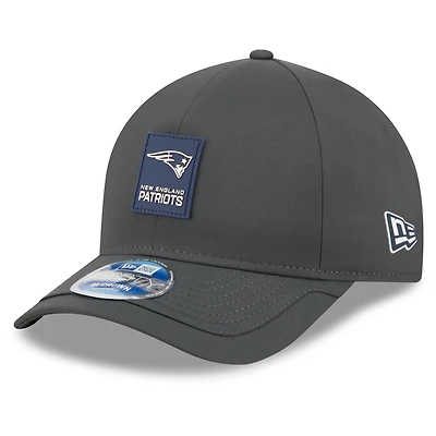 Men's New Era Charcoal New England Patriots 2025 Sideline Cold Weather 9FORTY M-Crown Adjustable Hat