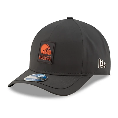 Men's New Era Charcoal Cleveland Browns 2025 Sideline Cold Weather 9FORTY M-Crown Adjustable Hat