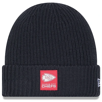 Men's New Era Charcoal Kansas City Chiefs 2025 Sideline Cold Weather Cuffed Knit Hat