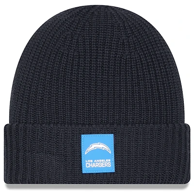 Men's New Era Charcoal Los Angeles Chargers 2025 Sideline Cold Weather Cuffed Knit Hat