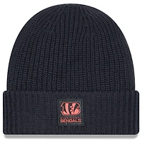 Men's New Era Charcoal Cincinnati Bengals 2025 Sideline Cold Weather Cuffed Knit Hat