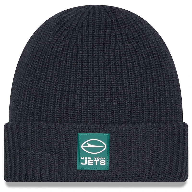 Men's New Era Charcoal New York Jets 2025 Sideline Cold Weather Cuffed Knit Hat