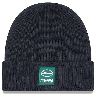 Men's New Era Charcoal New York Jets 2025 Sideline Cold Weather Cuffed Knit Hat