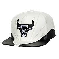 Mitchell & Ness White/ Chicago Bulls Day 12 Two-Tone Faux Leather Snapback Hat