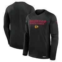 Men's Fanatics Black Chicago Blackhawks Authentic Pro Rink Tech Raglan Long Sleeve T-Shirt