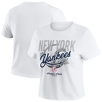 Women's WEAR by Erin Andrews  White New York Yankees Distressed Cropped Baby T-Shirt