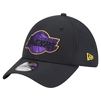 Men's New Era Black Los Angeles Lakers Night 39THIRTY Flex Hat