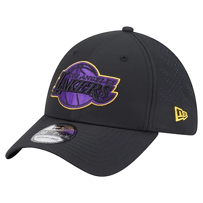 Men's New Era Black Los Angeles Lakers Night 39THIRTY Flex Hat