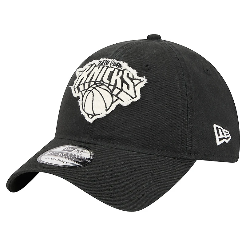 Men's New Era Black New York Knicks Stamp Fabric Applique 9TWENTY Adjustable Hat
