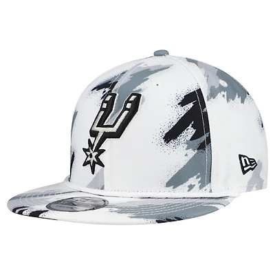Men's New Era  White San Antonio Spurs Paint 9FIFTY Snapback Hat