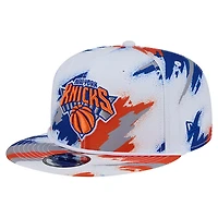 Men's New Era  White New York Knicks Paint 9FIFTY Snapback Hat