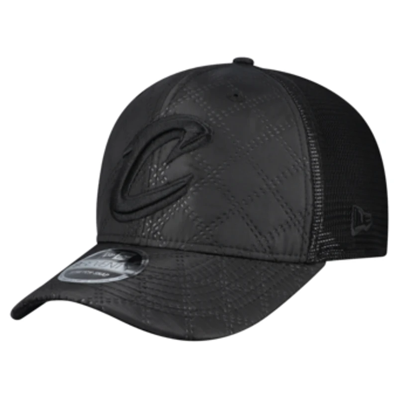 Men's New Era  Black Cleveland Cavaliers Quilted 9SEVENTY Trucker Adjustable Hat