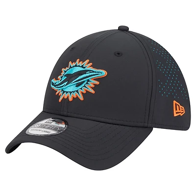 Men's New Era Black Miami Dolphins Night 39THIRTY Flex Hat