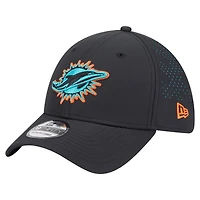 Men's New Era Black Miami Dolphins Night 39THIRTY Flex Hat
