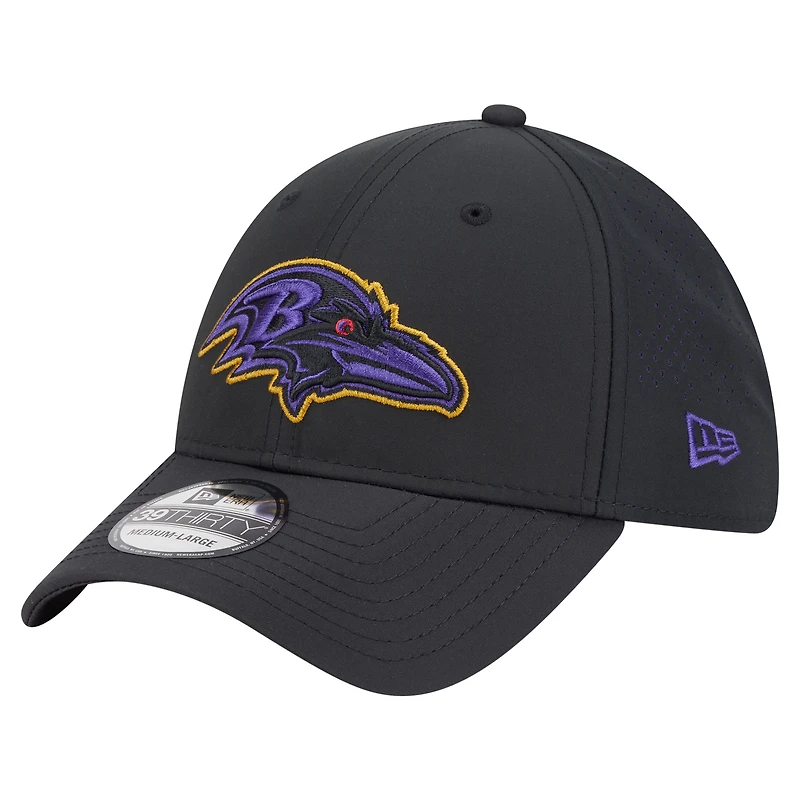 Men's New Era Black Baltimore Ravens Night 39THIRTY Flex Hat