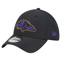 Men's New Era Black Baltimore Ravens Night 39THIRTY Flex Hat