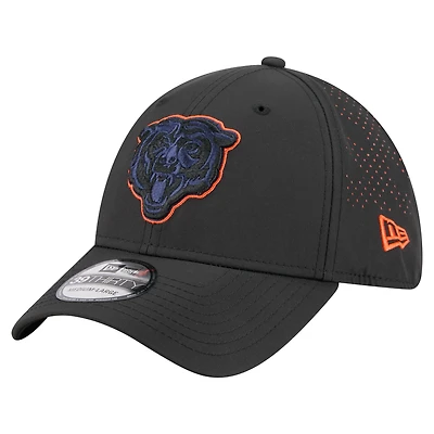 Men's New Era Black Chicago Bears Night 39THIRTY Flex Hat