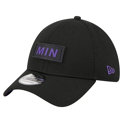Men's New Era  Black Minnesota Vikings Scoreboard 39THIRTY Flex Hat