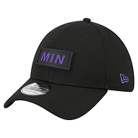 Men's New Era  Black Minnesota Vikings Scoreboard 39THIRTY Flex Hat