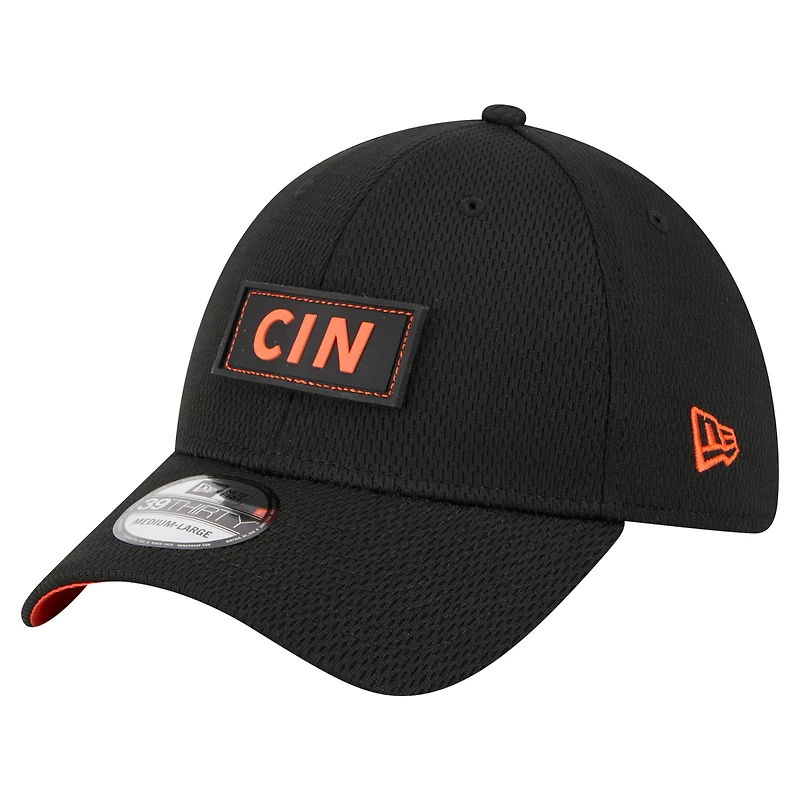 Men's New Era  Black Cincinnati Bengals Scoreboard 39THIRTY Flex Hat