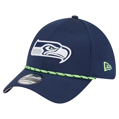Men's New Era College Navy Seattle Seahawks Perforated 39THIRTY Flex Hat