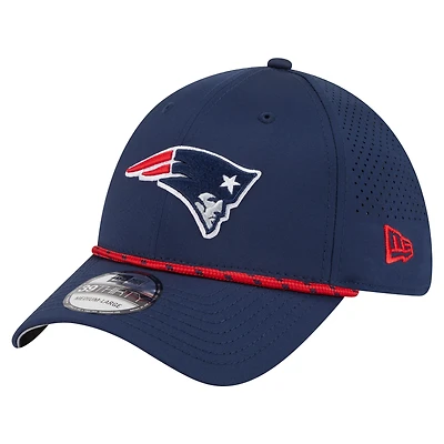 Men's New Era Navy England Patriots Perforated 39THIRTY Flex Hat