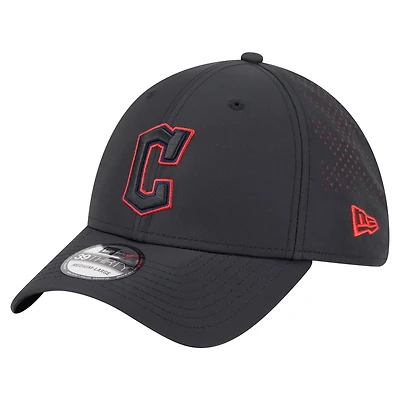 Men's New Era  Black Cleveland Guardians Night 39THIRTY Flex Hat