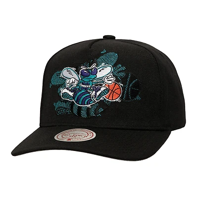 Men's Mitchell & Ness  Black Charlotte Hornets Tilted Pro Pinch Adjustable Hat