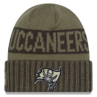 Men's New Era  Dark Green Tampa Bay Buccaneers 2025 Salute to Service Cuffed Knit Hat