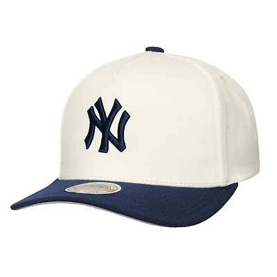 Men's Mitchell & Ness  Cream New York Yankees Stretch-Snapback Hat