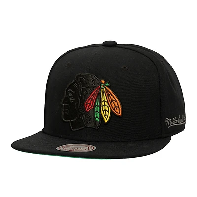 Men's Mitchell & Ness  Black Chicago Blackhawks Core Team Special Snapback Hat