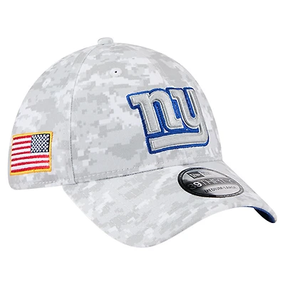 Men's New Era  White New York Giants 2025 Salute to Service Digital Camo Fan Pack 39THIRTY Flex Hat
