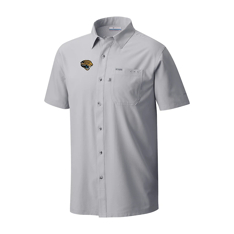 Men's Columbia Jacksonville Jaguars Slack Tide Omni-Wick Throwback Logo Button-Up Camp Shirt