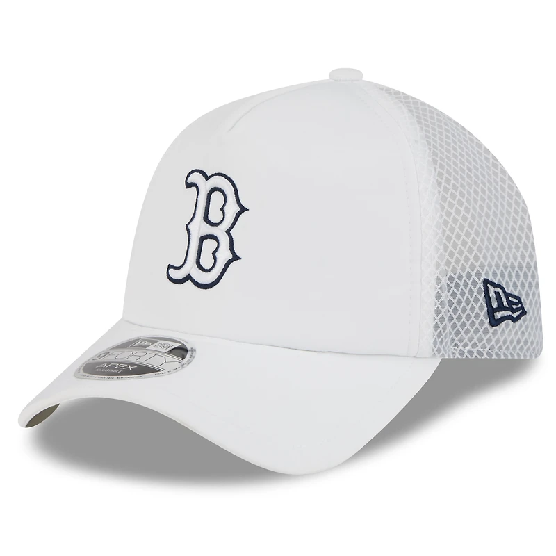 Men's New Era Red Boston Red Sox 2026 Batting Practice Apex 9FORTY Adjustable Trucker Hat