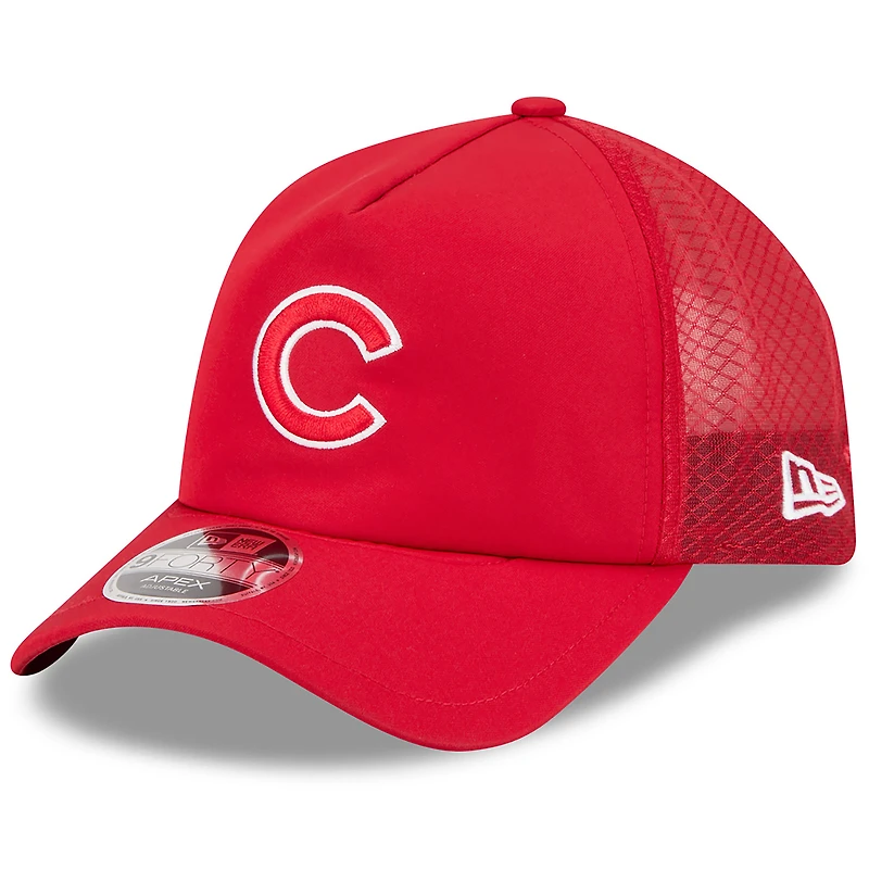 Men's New Era Red Chicago Cubs 2026 Batting Practice Apex 9FORTY Adjustable Trucker Hat
