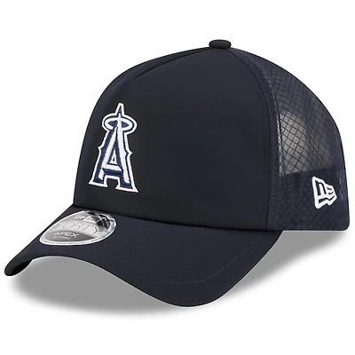 Men's New Era Navy Los Angeles Angels 2026 Batting Practice Apex 9FORTY Adjustable Trucker Hat