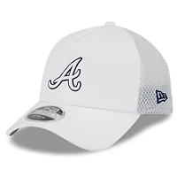 Men's New Era Atlanta Braves 2026 Batting Practice Apex 9FORTY Adjustable Trucker Hat