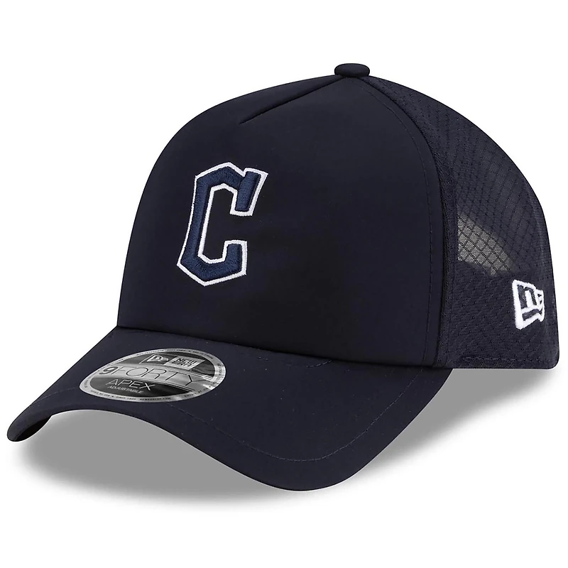 Men's New Era Navy Cleveland Guardians 2026 Batting Practice Apex 9FORTY Adjustable Trucker Hat