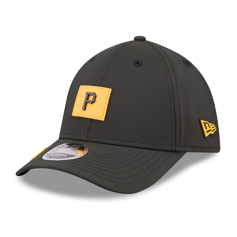 Men's New Era  Black Pittsburgh Pirates 2026 Clubhouse M-Crown 39THIRTY Flex Hat