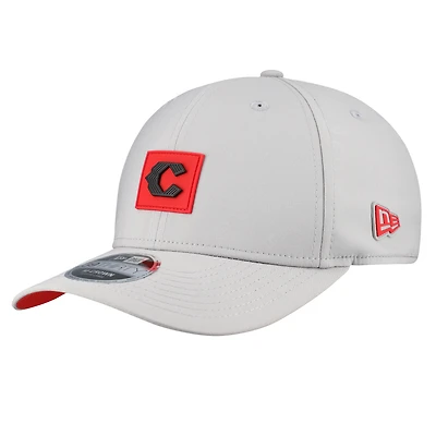 Men's New Era  Gray Cincinnati Reds 2026 Clubhouse Alternate 39THIRTY Flex Hat