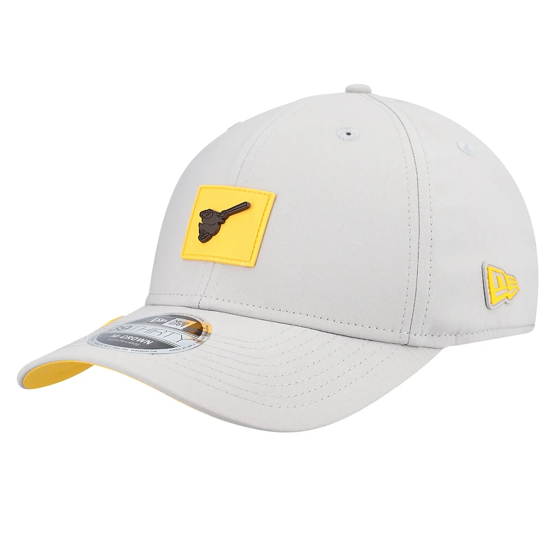 Men's New Era  Gray San Diego Padres 2026 Clubhouse Alternate 39THIRTY Flex Hat