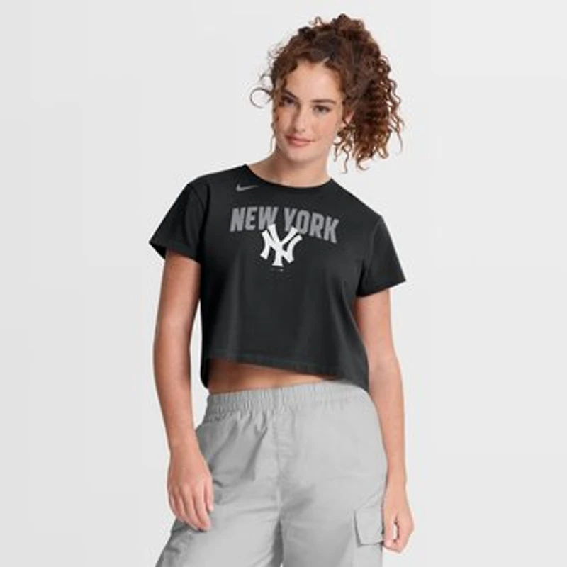 Women's Nike Black New York Yankees Mod Cropped T-Shirt