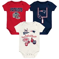 Infant & Newborn Outerstuff  New England Patriots Littlest Player Three-Piece Bodysuit Set