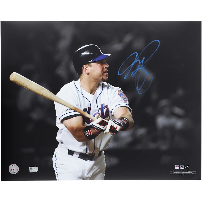 Mike Piazza New York Mets Autographed 16" x 20" Home Run Spotlight Photograph