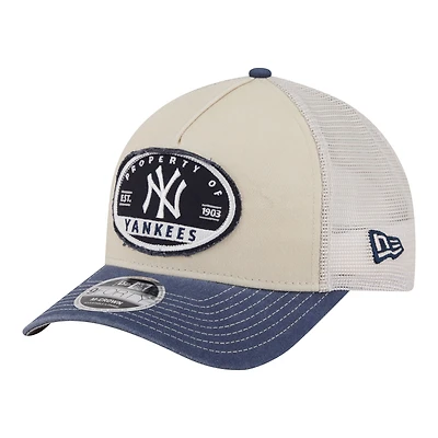 Men's New Era  Light Beige/Navy New York Yankees Frayed M-Crown A-Frame 9FORTY Trucker Adjustable Hat