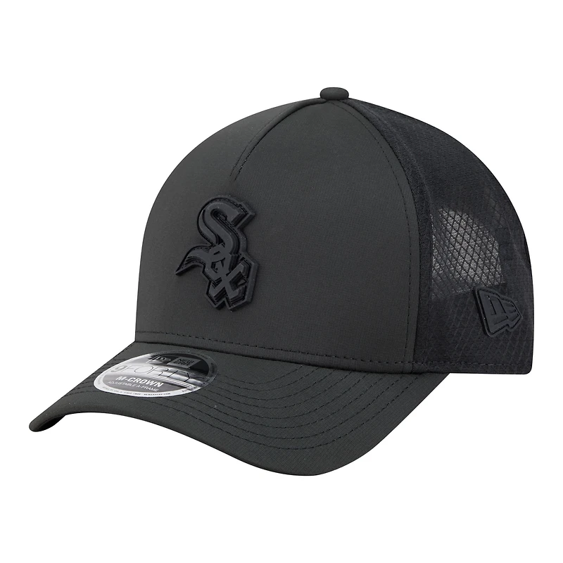 Men's New Era  Black Chicago White Sox Badged M-Crown A-Frame 9FORTY Trucker Adjustable Hat
