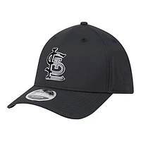 Men's New Era  Black St. Louis Cardinals Metallic 39THIRTY M-Crown Flex Hat