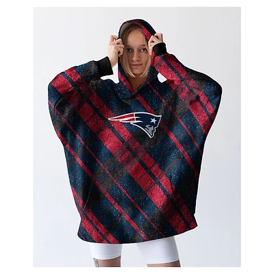 Pegasus New England Patriots 34" x 34" Digital Dash Sherpa Hooded Fan Cape