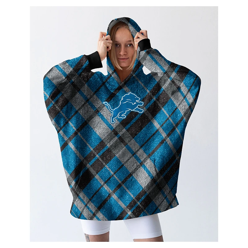 Pegasus Detroit Lions 34" x 34" Digital Dash Sherpa Hooded Fan Cape