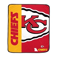 Pegasus Kansas City Chiefs 50" x 60" Endzone Ultra Soft Throw Blanket